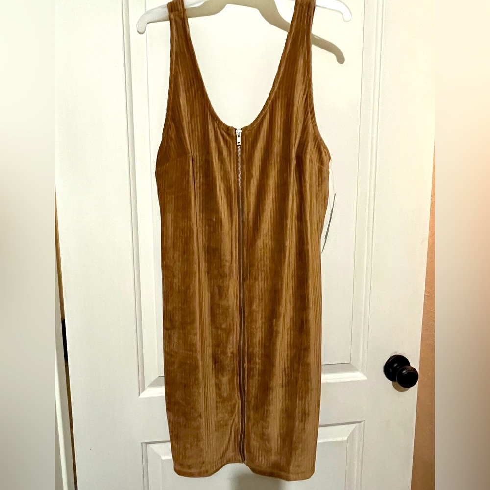 💰👀 Bundle 4/$20 👀💰
No Boundaries mini dress XL